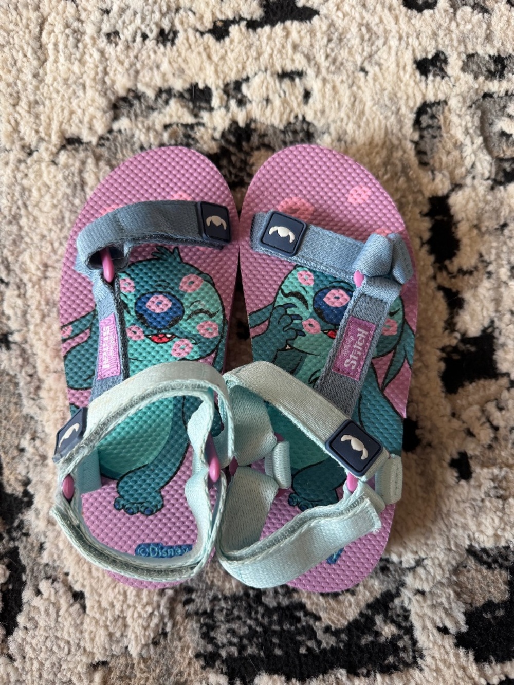 Girls Stitch sandals Size 3